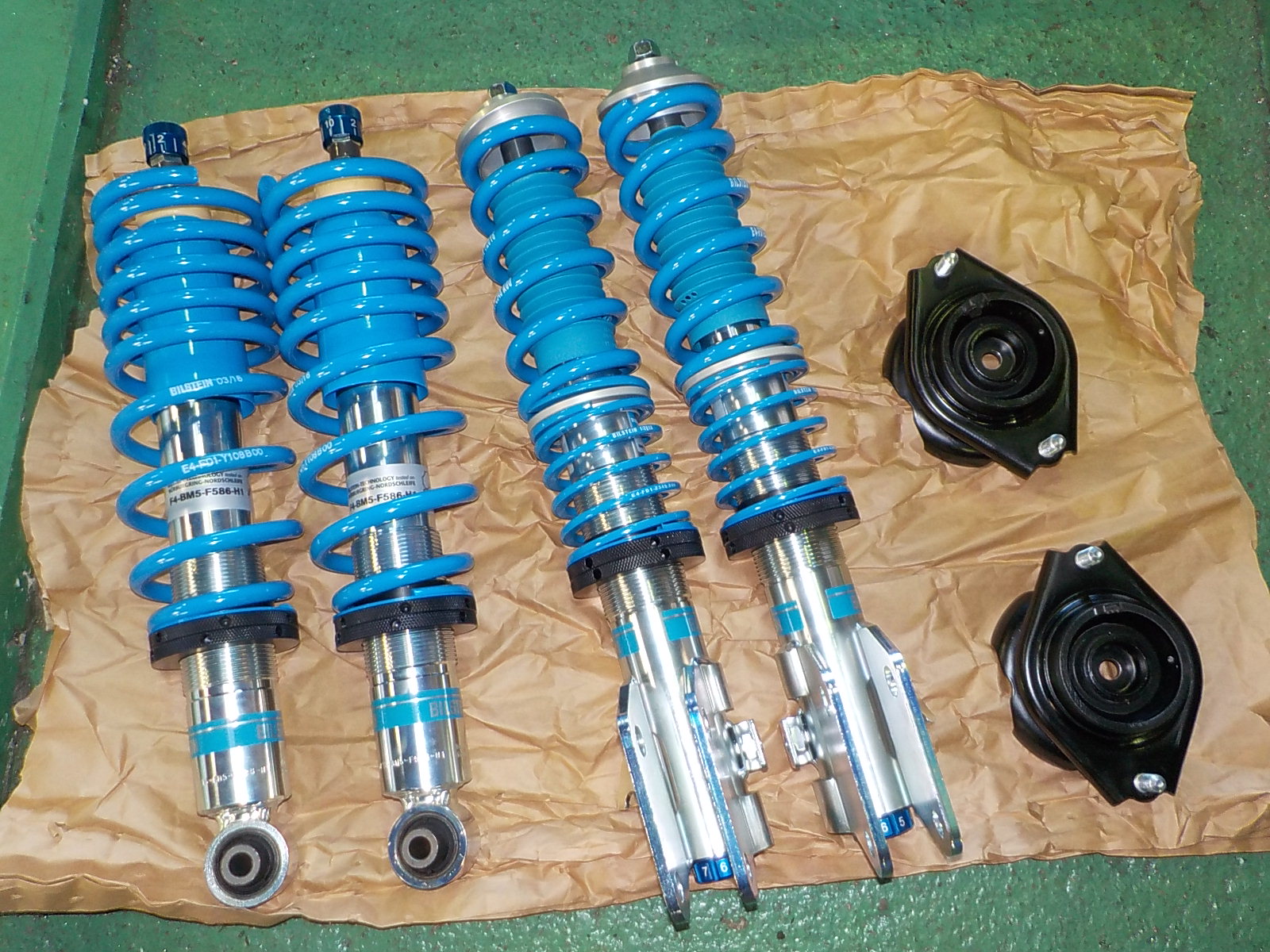 GVB インプレッサWRX STi ビルシュタイン B16車高調交換 四輪