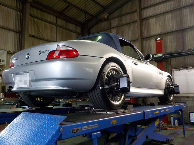 E36　BMW　Z3　四輪アライメント調整