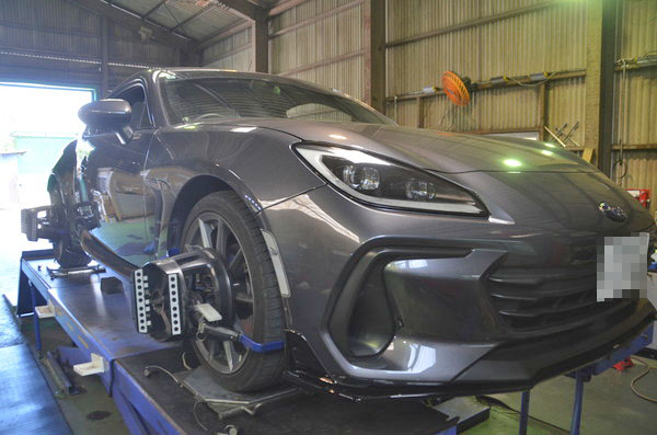 BRZ ZD8 四輪アライメント調整