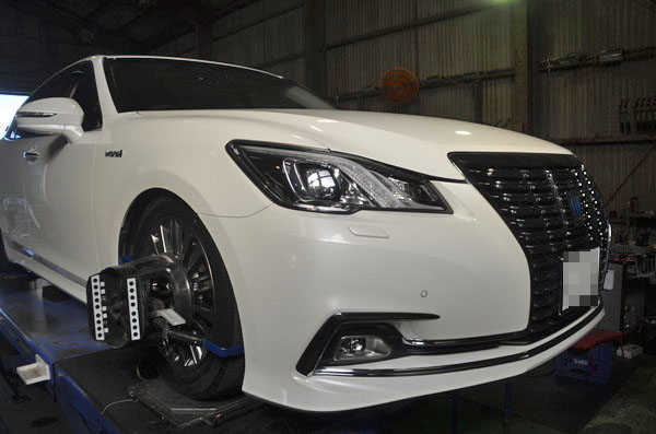 AWS210 クラウン 1G締め直しと四輪アライメント調整