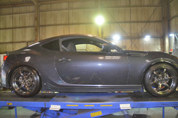 ZC6 BRZ 車高調交換と四輪アライメント調整