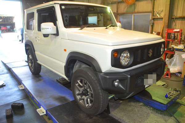 JB64W ジムニー ステアリングダンパー交換