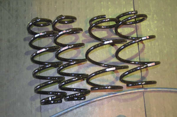 AZSH36W クラウンスポーツ ダウンサス交換と四輪アライメント調整