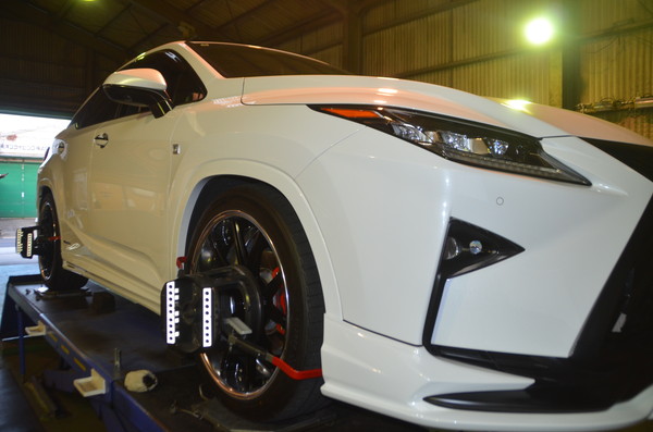 レクサス RX450h GYL25W 1G締め直しと四輪アライメント調整