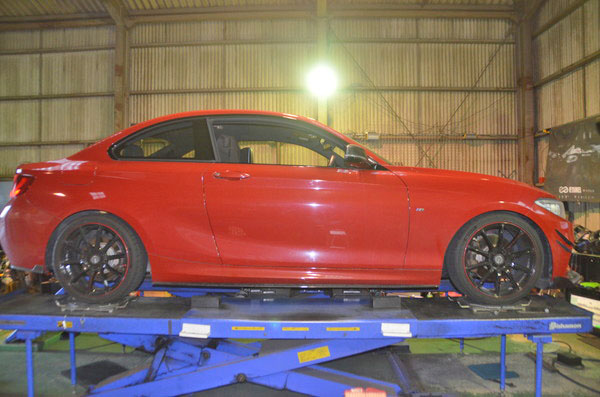 BMW F22 220i Mスポーツ サスペンション ダストブーツ・バンプラバー交換 四輪アライメント調整