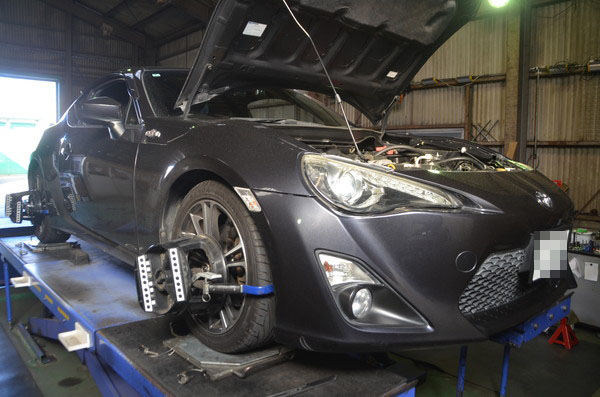 ZN6 86 四輪アライメント調整