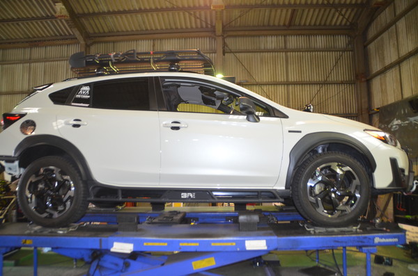 スバル XV GTE ショックアブソーバー交換と四輪アライメント調整