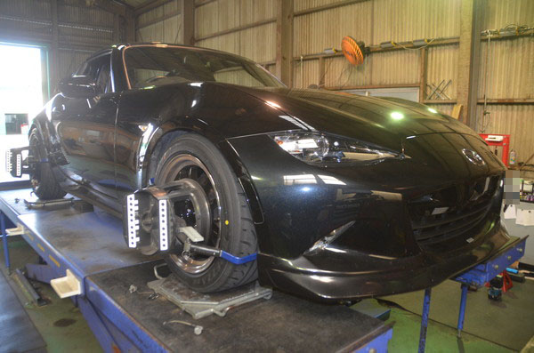 ロードスター NDERC 四輪アライメント