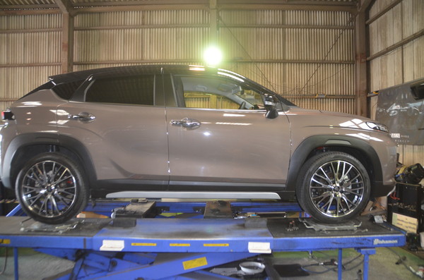 フロンクス WDB3S ダウンサスに交換と四輪アライメント