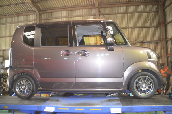 N-BOX JF1 サスペンション交換 四輪アライメント